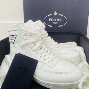 Prada Triangle Logo - High Top sneakers
